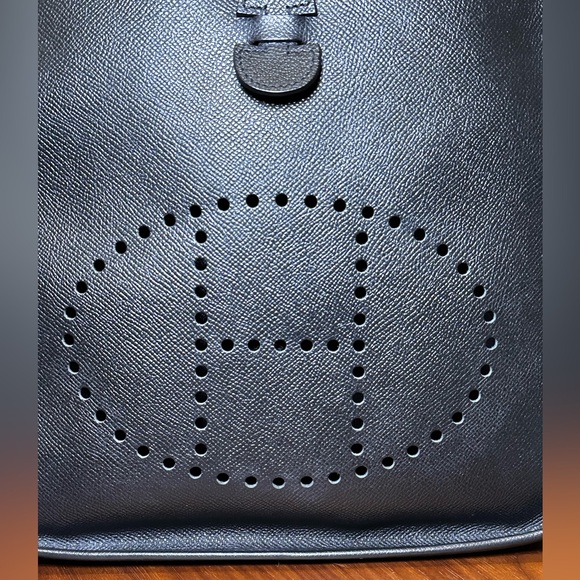 Hermès Black Epsom Leather Evelyne I TPM - Picture 7 of 14
